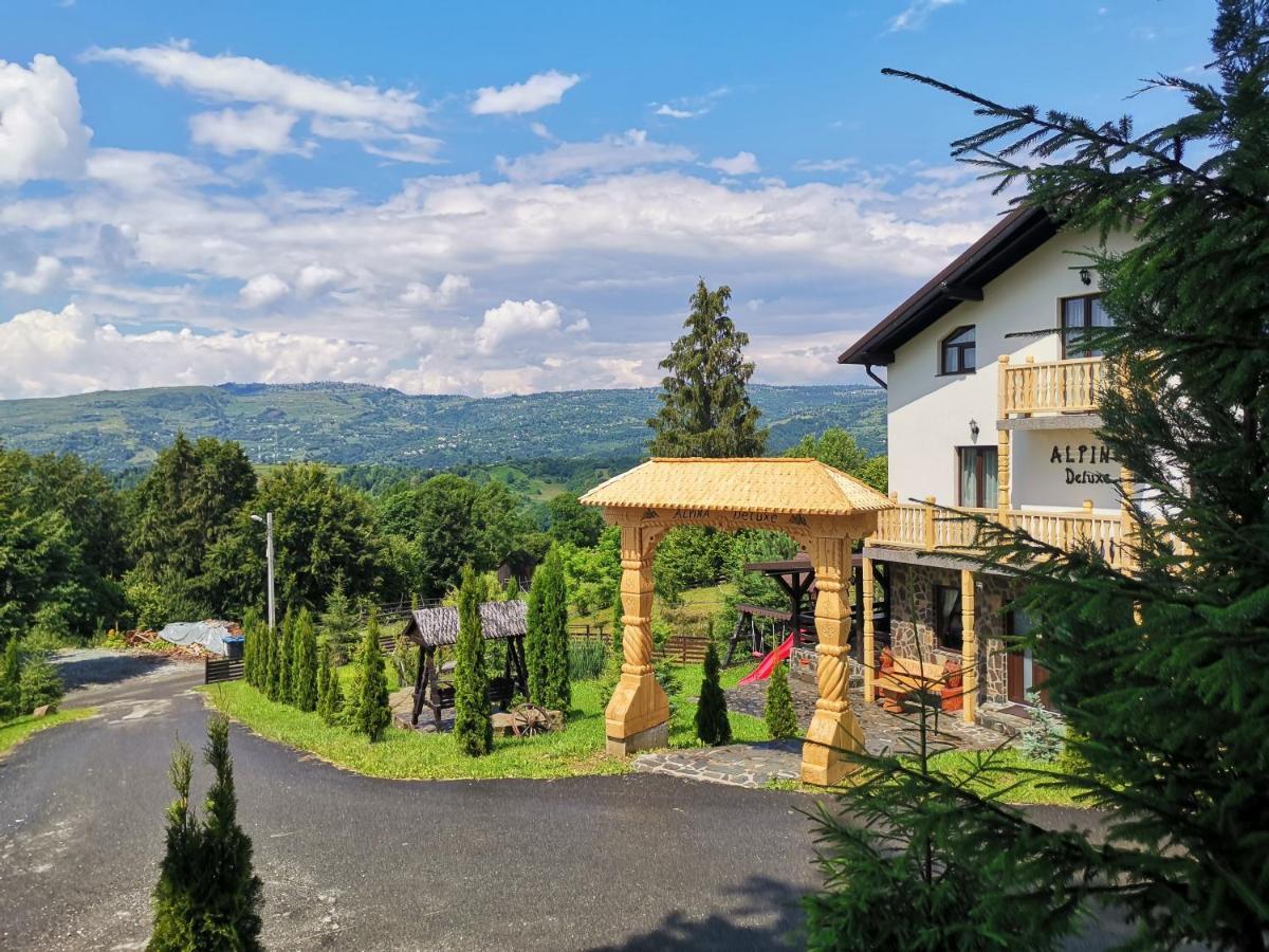 Hotel Alpina Panoramic Moisei Esterno foto