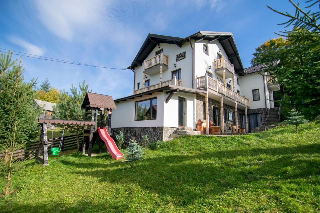 Hotel Alpina Panoramic Moisei Esterno foto