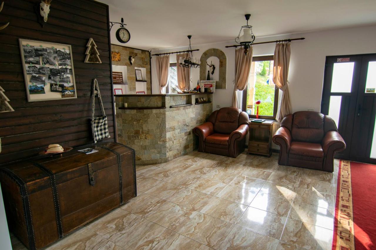 Hotel Alpina Panoramic Moisei Esterno foto