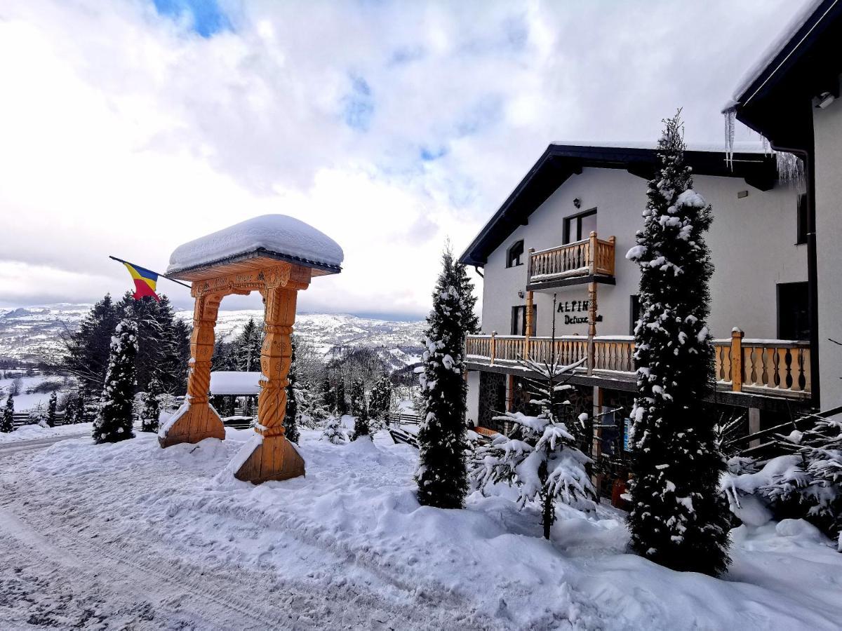Hotel Alpina Panoramic Moisei Esterno foto